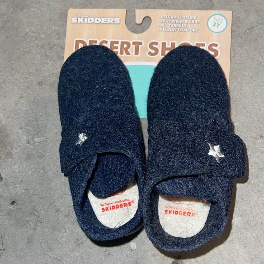 Brand new DESERT SKIDDERS